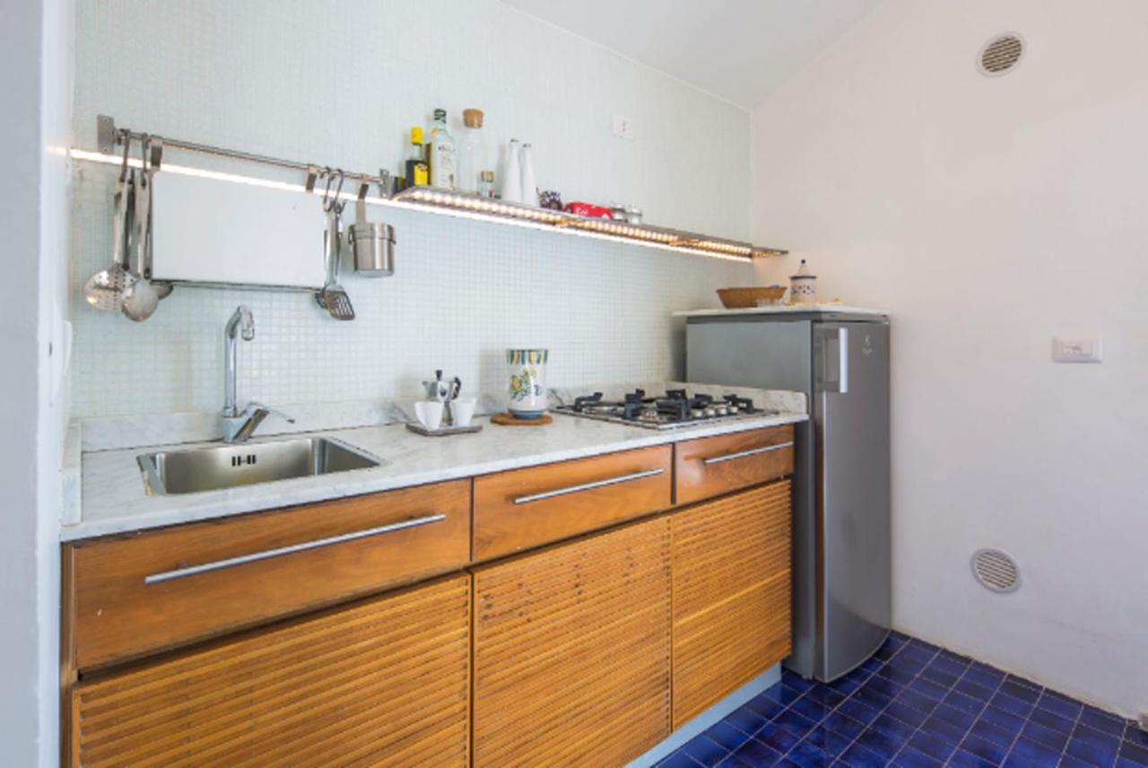 Bed and Breakfast Casa Flora Виетри Экстерьер фото